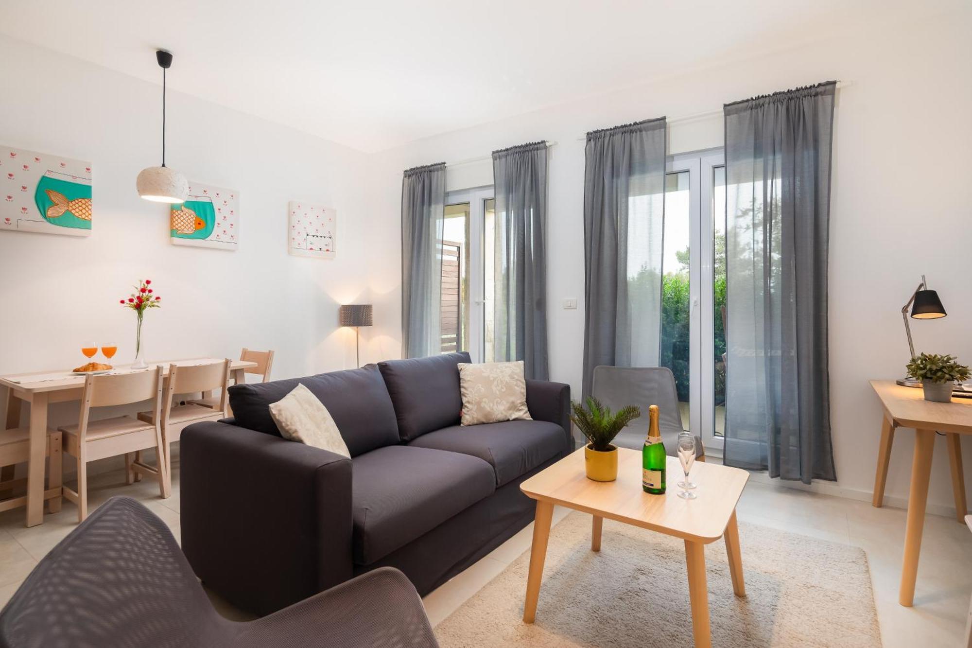Villa Jolara With Heated Pool Mimice Zewnętrze zdjęcie